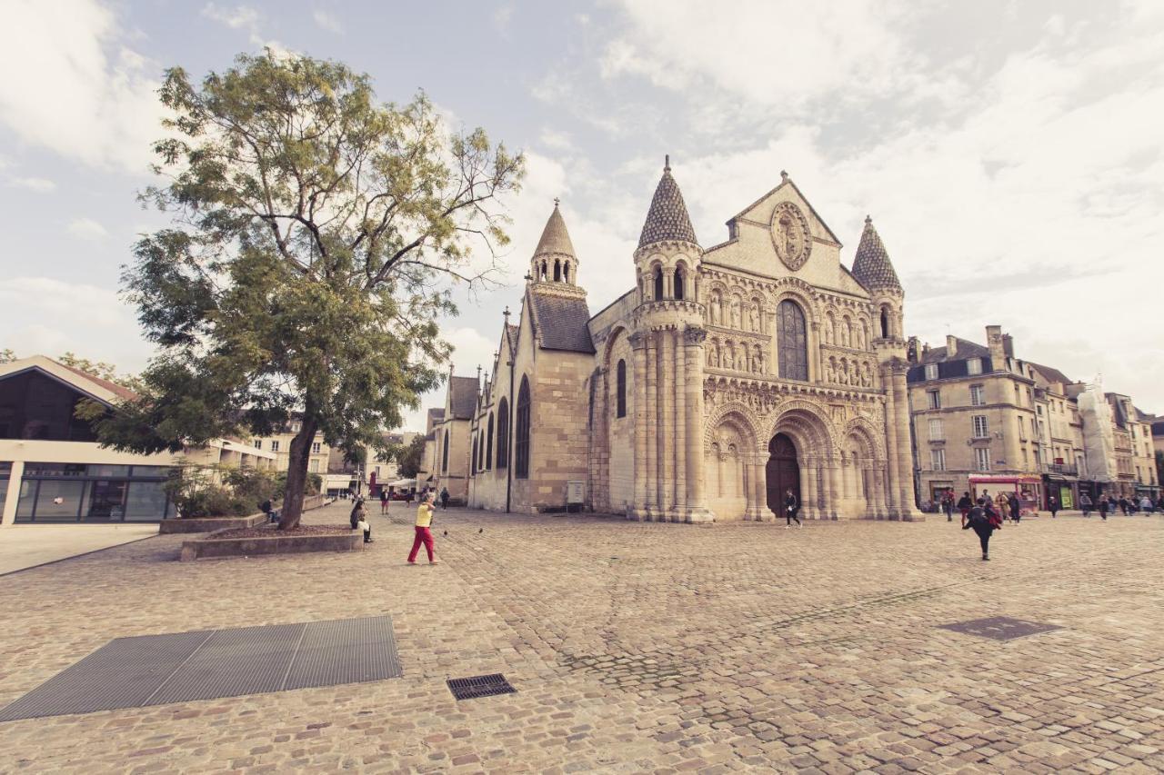 La Maison De La Liberte Alexandra David-Neel Poitiers Buitenkant foto